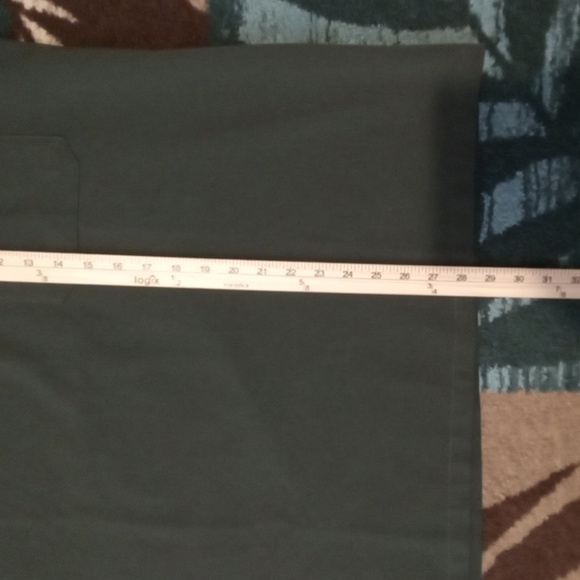 Figs Green Short Sleeve Tee with Crew Neck Lean Style Bonsai Color Size Xl Men - Picture 7 of 8